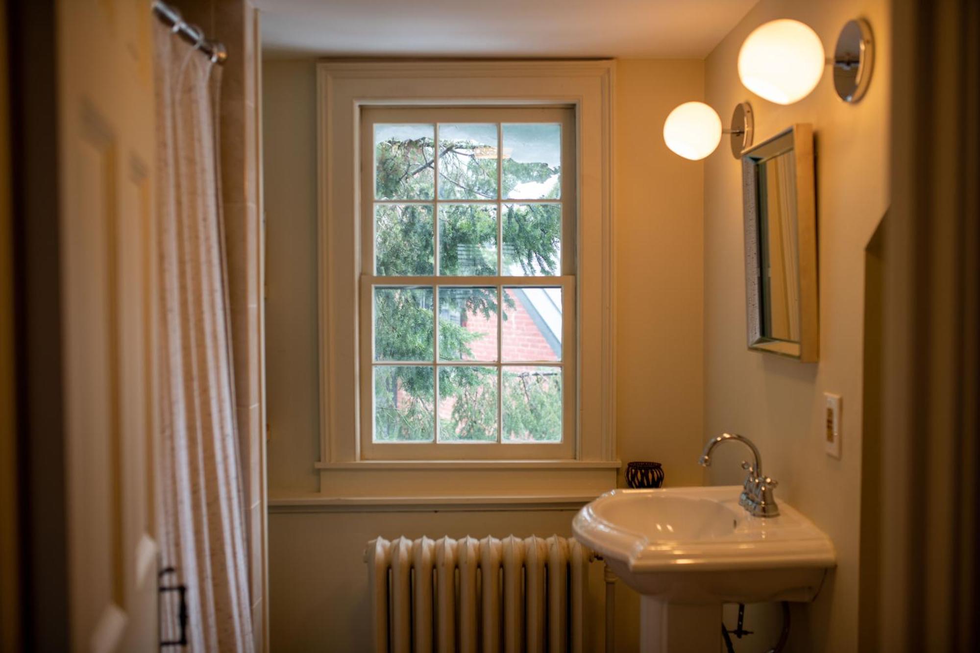 The Vesper Woodstock Bed & Breakfast Стая снимка
